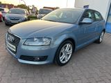 Audi A3 1.6 Ambition - Audi A3 mit Benzin-Antrieb: Limousine, Klimaautomatik, 1.6