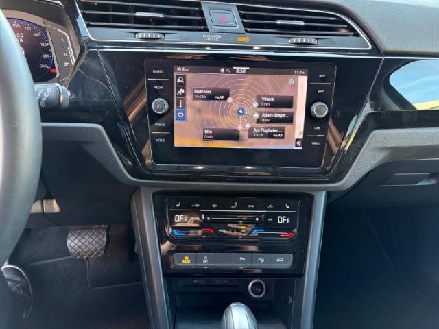 Volkswagen Touran Highline 7-Sitzer Autom AHK-el. klappb. N, миниатюра 9