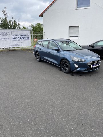 Ford Focus Turnier finanzieren ab 89€ monatl. 3,9%