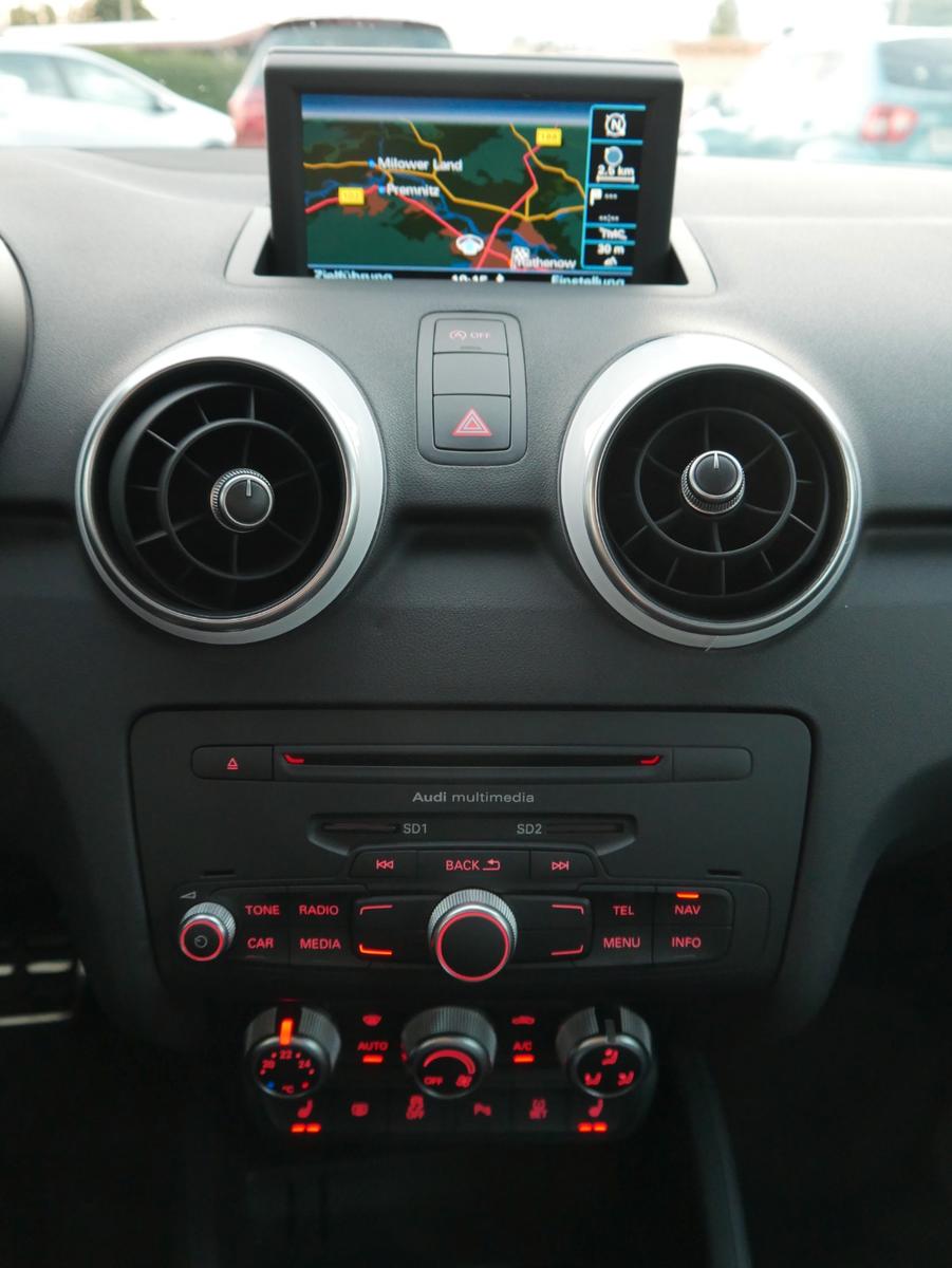 Audi A1 Sportback 1.4 TFSI S-tronic S-Line Xenon Navi