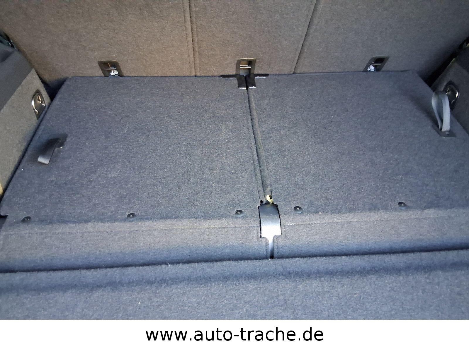 Volkswagen Tiguan  Life AHK Navi 7 Sitze GRA LED DAB Navi