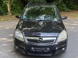 Opel Zafira B *AUTOMATIK*7SITZER*TÜV*3HAND - Opel Zafira aus 2007 mit Diesel-Antrieb