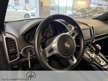 Porsche Cayenne - 6