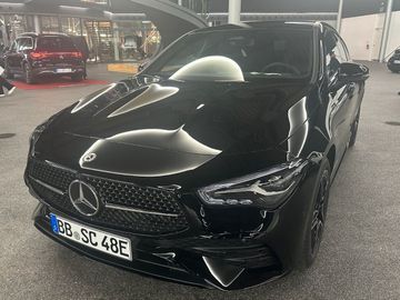 Mercedes-Benz CLA 250 e Shooting Brake AMG Line KAMERA+CARPLAY