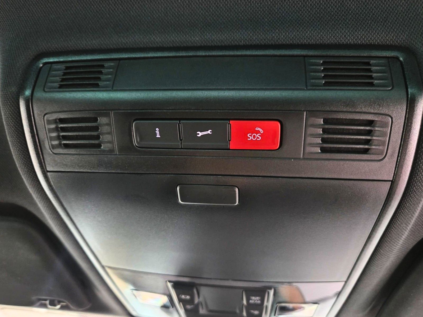 SKODA Superb — zdjęcie 23