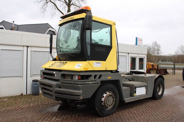 Terberg RT282 tow truck