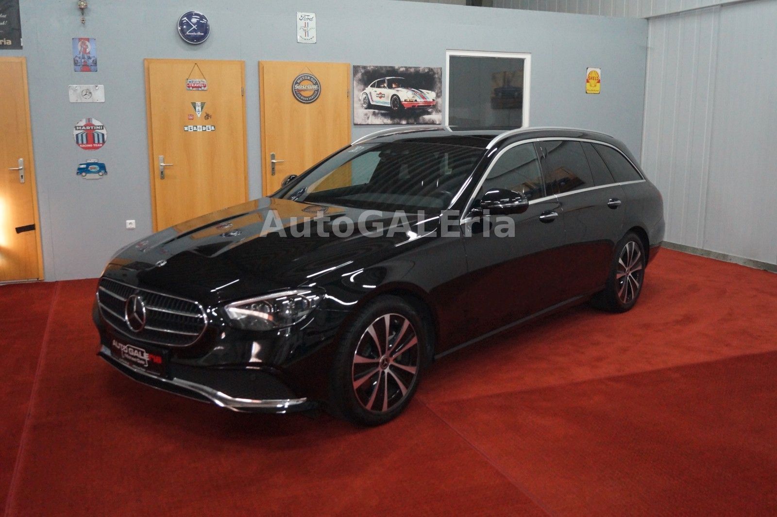 MERCEDES-BENZ E 220 d T  360° WIDE BURMESTER PANO AHK DISTR