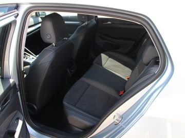 Volkswagen Golf VIII 2.0 TDI Style Tiptronic Klima LED Navi