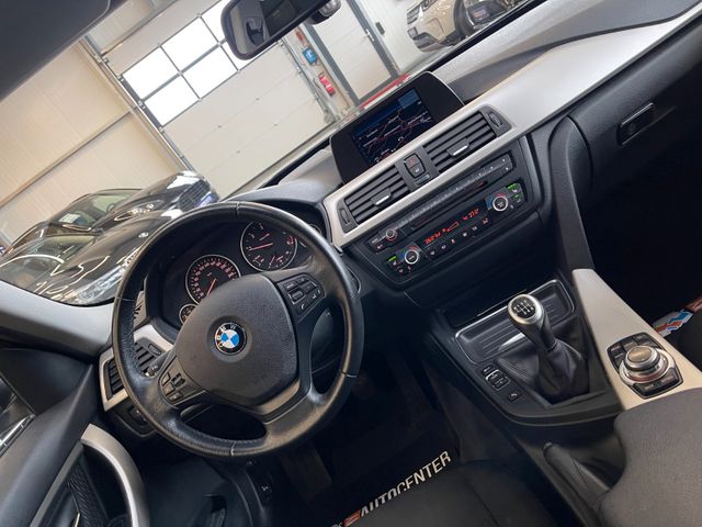 BMW 320d xDrive *NAVI*PDC*SZHZ*BI-XENON*