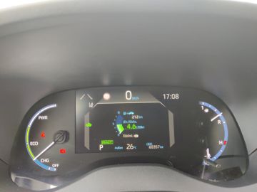 Toyota Yaris Cross - 12