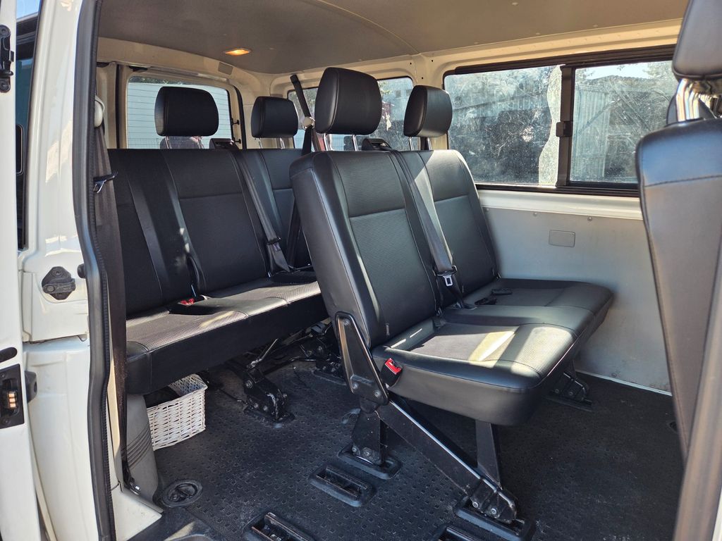 VW T6 Transporter Kombi FWD – Ansicht 13