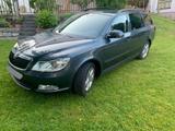 Skoda Octavia 1Z 2.0 TDI mit AHK, unfallfrei - Skoda Octavia aus 2012 mit Diesel-Antrieb: Limousine