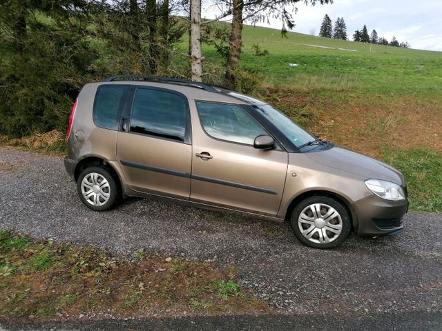 Skoda Roomster 1.2 TSI Mini camper mit vie...