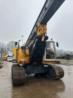 Liebherr HS842HD with/mit Pile Rig JM 2-20 24/27m