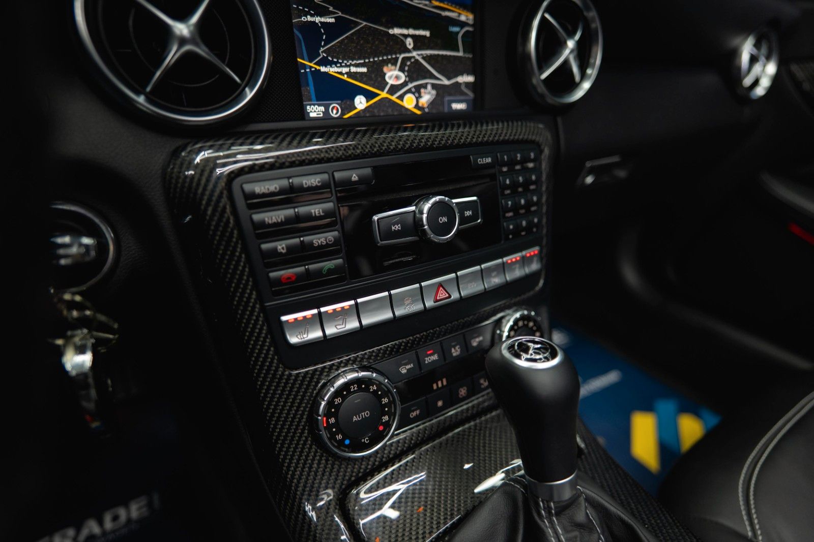 Fahrzeugabbildung Mercedes-Benz SLK 55 V8 AMG Roadster Carbon | Service NEU