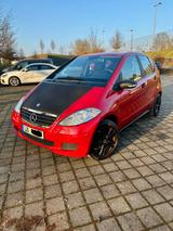 Mercedes-Benz A 150 CLASSIC Classic - rote Mercedes-Benz A 150