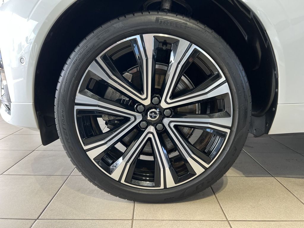 Volvo XC60 T6 R-Design Recharge AWD ACC AHK 360° LED