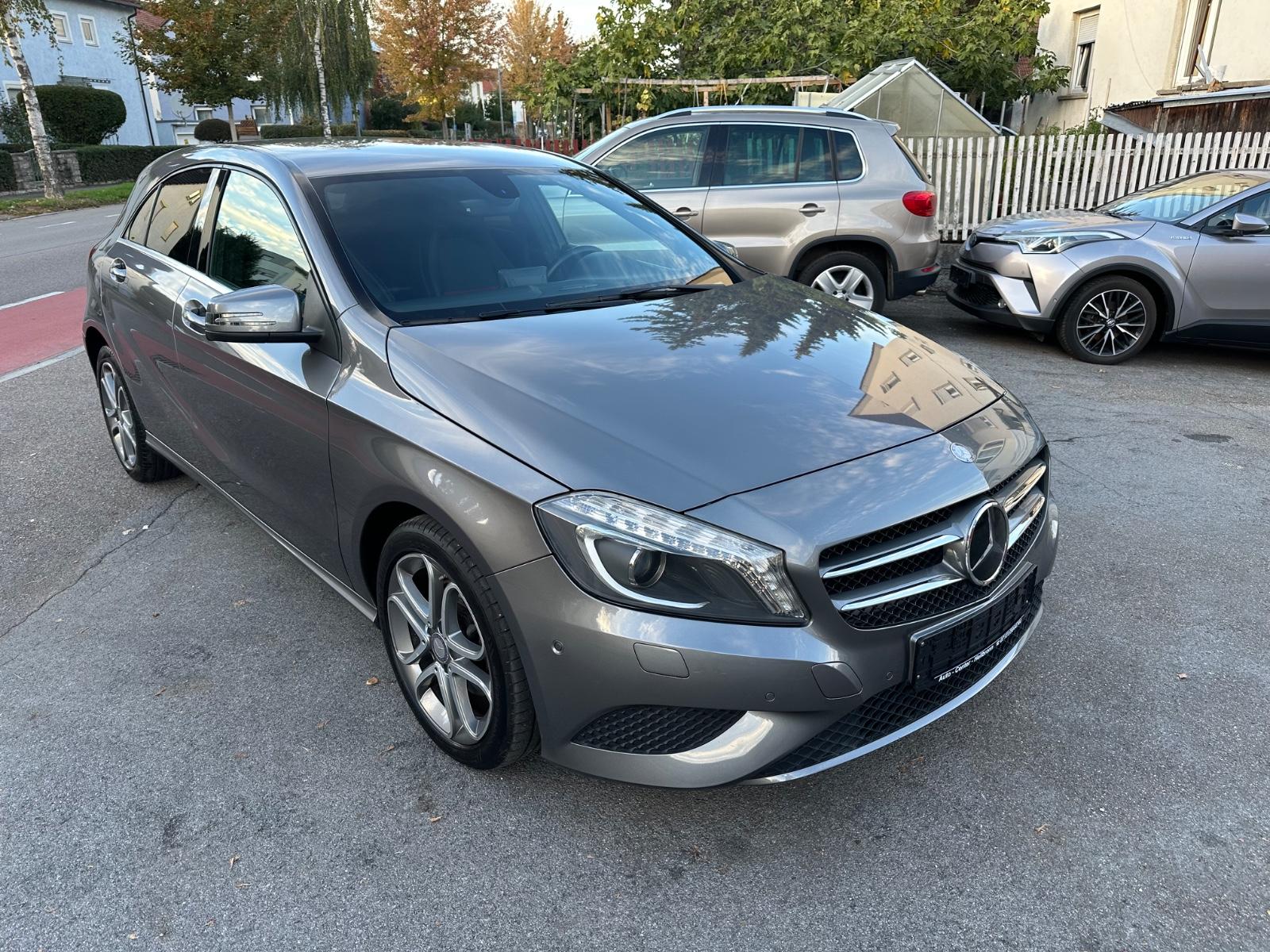 Mercedes-Benz A 200 BlueEfficiency/Navi/Bi-Xenon/SHZ/Klimaauto