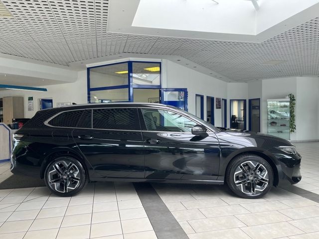 Volkswagen Passat Variant 1.5 eTSI-DSG Elegance,IQ,Navi Pro