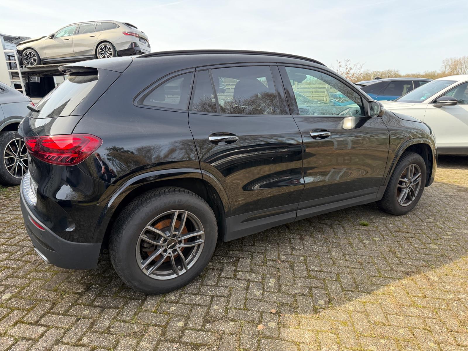 Mercedes-Benz GLA 200 GLA GLA 200 AMG Line Edition
