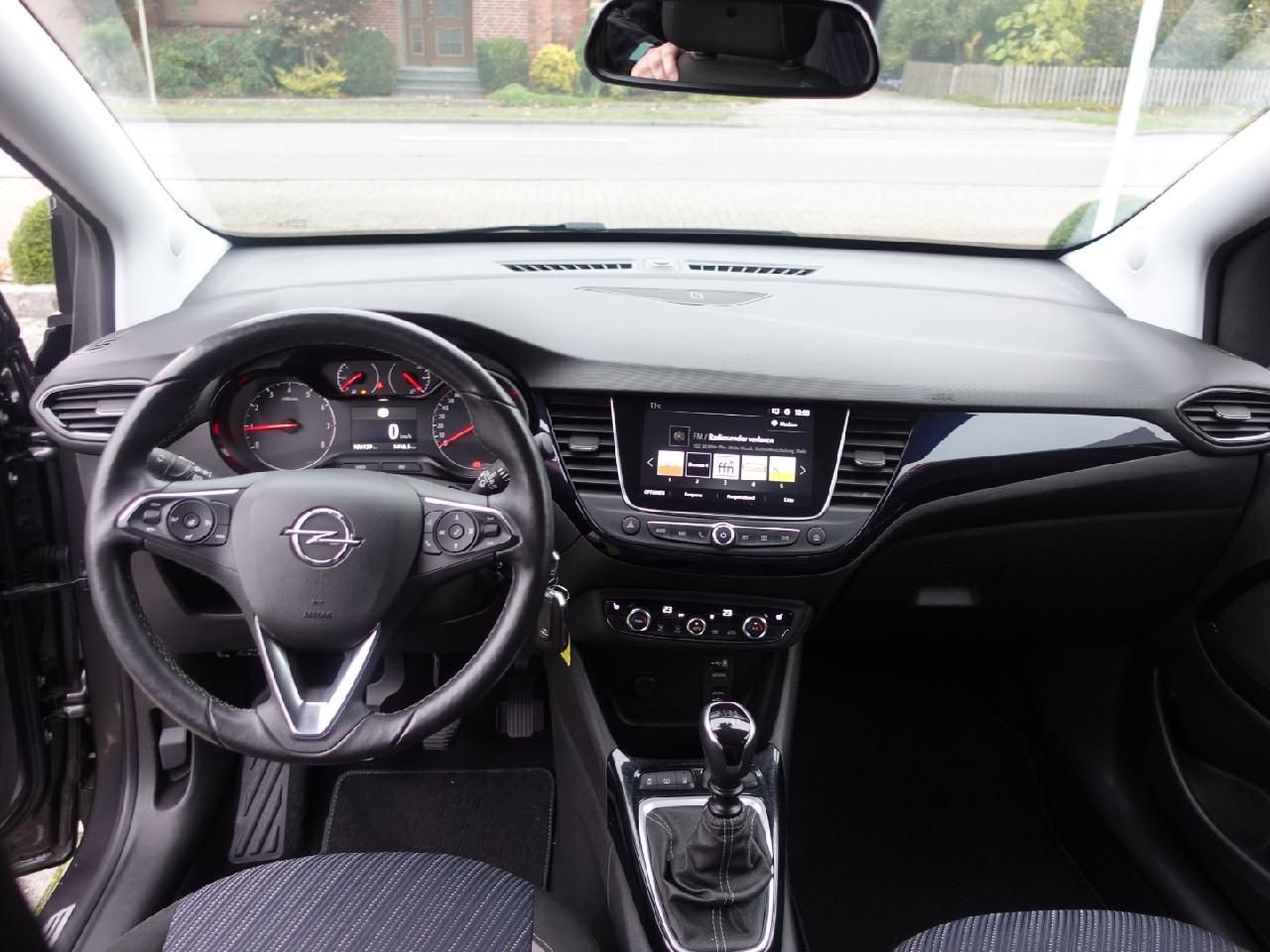 Fahrzeugabbildung Opel Crossland 1,2 120 Jahre