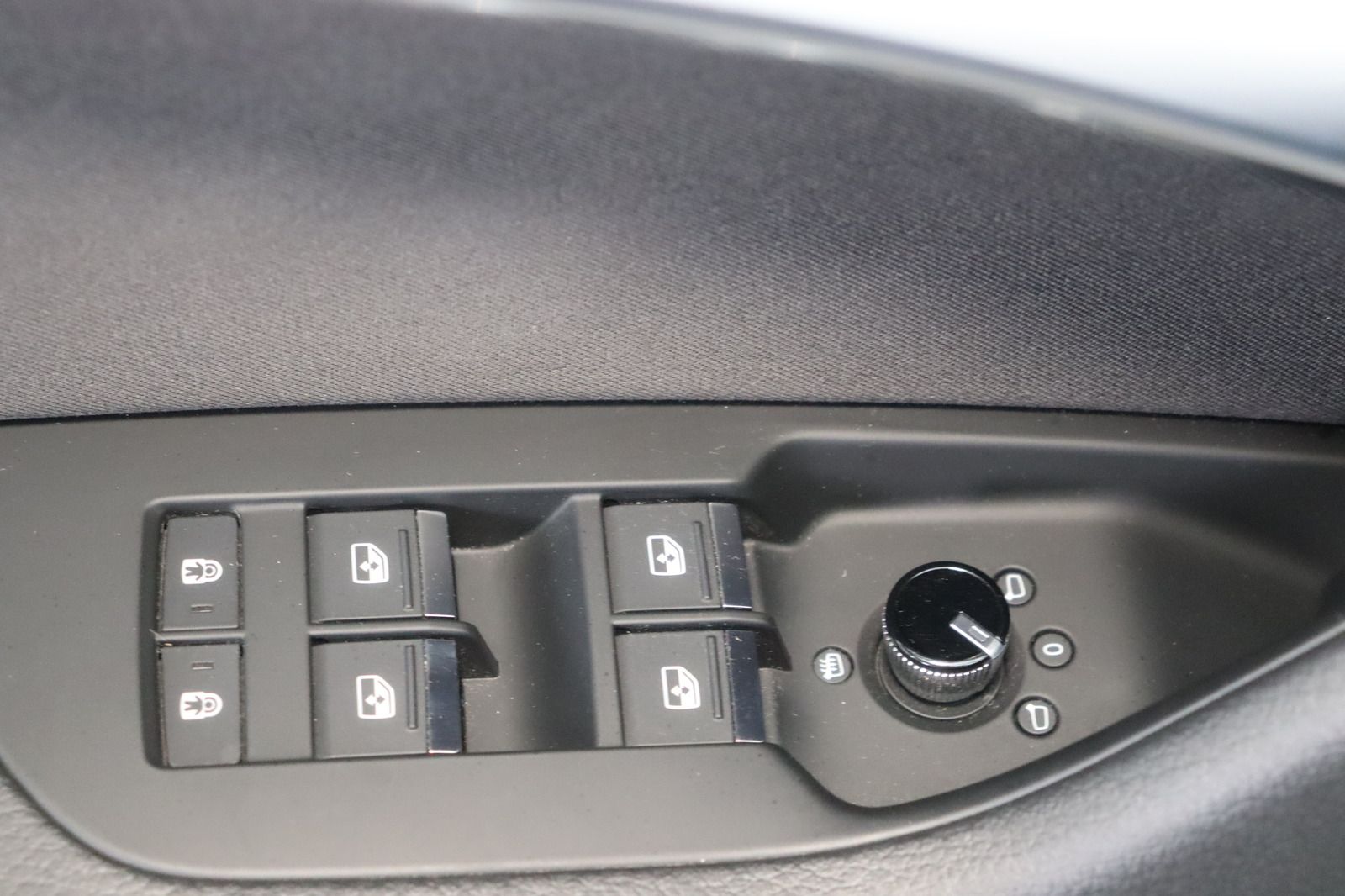 Fahrzeugabbildung Audi A6 Avant 45 TDI quattro sport * MwSt. ausw.