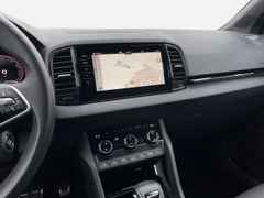 SKODA Karoq Sportline CANTON 4xSHZ AHK 5Jahre Garantie