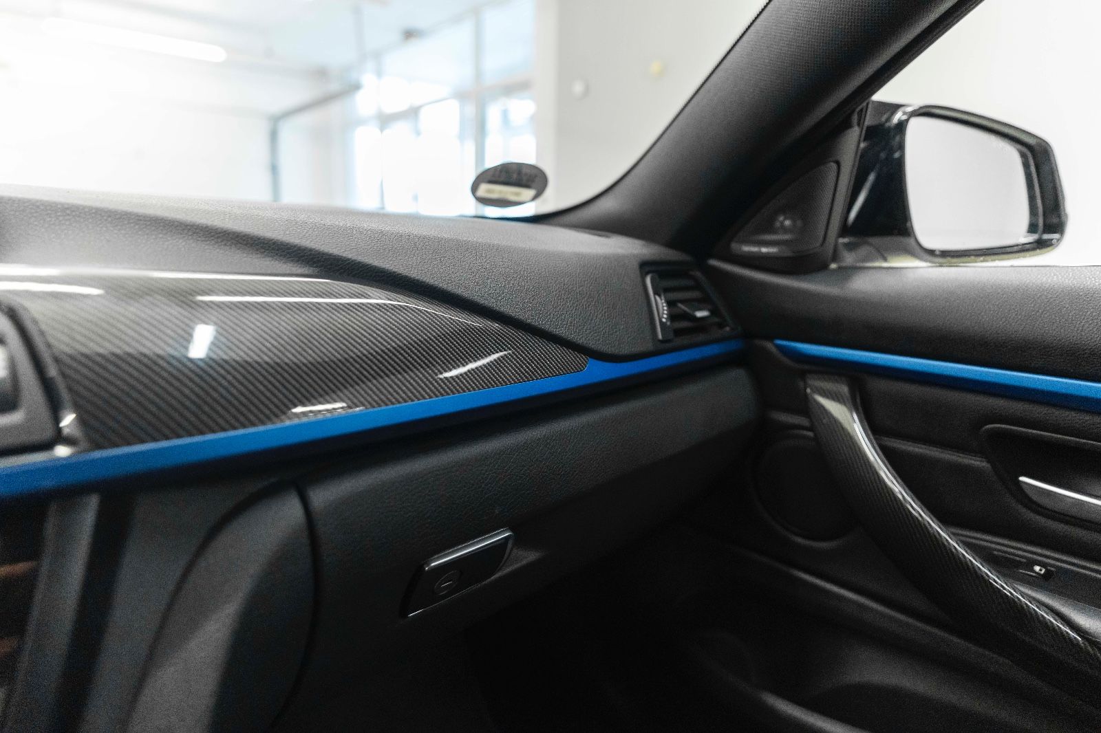 Fahrzeugabbildung BMW 435i xDrive M-SPORTPAKET OLED H&K LED KAM CARBON