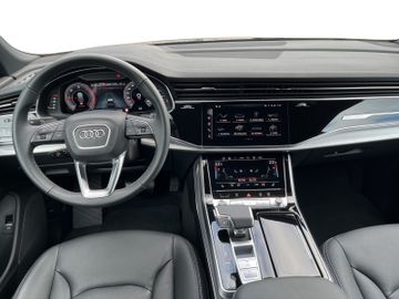 Audi Q8 - 12