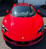 Ferrari 296 GTS Lift*Rennsitze*Carbon*AFS*Kam*Sofort - Ferrari 296 GTS Neuwagen