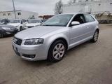 Audi A3 1.6 Ambiente+KLIMAAUTO+TEMPOMAT+TÜV/01/2028 - Audi A3 aus 2004: 1.6
