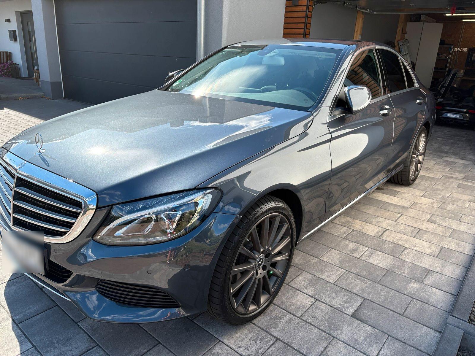Mercedes-Benz C 220