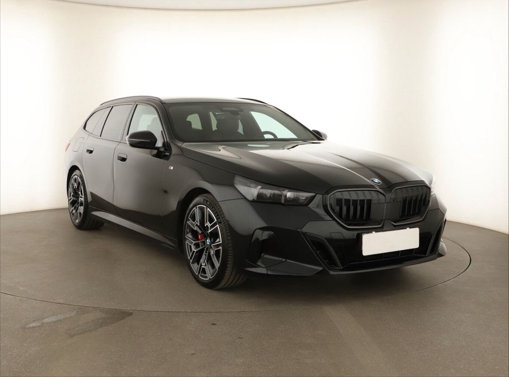 Image of BMW 540