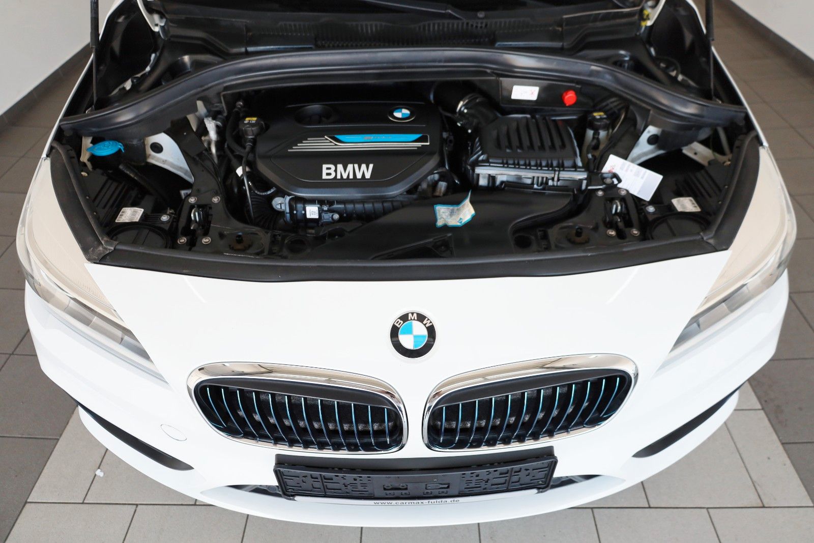 Fahrzeugabbildung BMW 225xe Active Tourer Advantag Navi,LED,HUD,SH,PDC