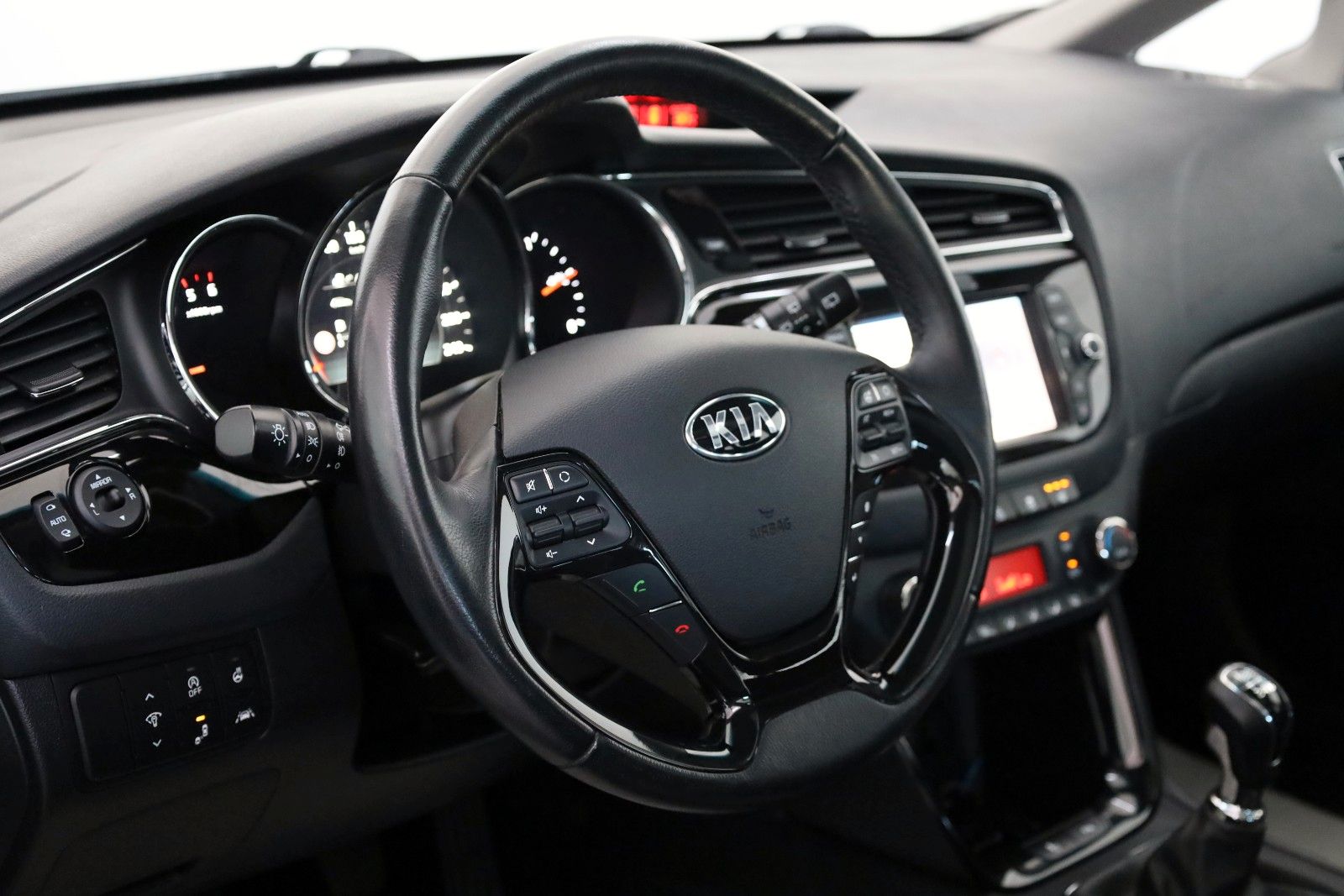 Fahrzeugabbildung Kia cee'd Sportswagon Spirit Navi,Xen,Kamera,PanDach