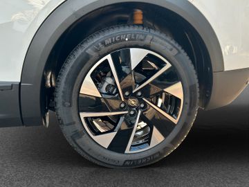 Fotografie 15 des Opel Grandland (X) Grandland 1.2 Ultimate Allwetter Matrix Head-Up