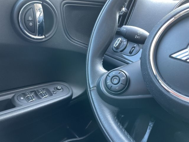 Fahrzeugabbildung MINI Cooper Countryman Autom.Einparkhilfe, Sitzheizun