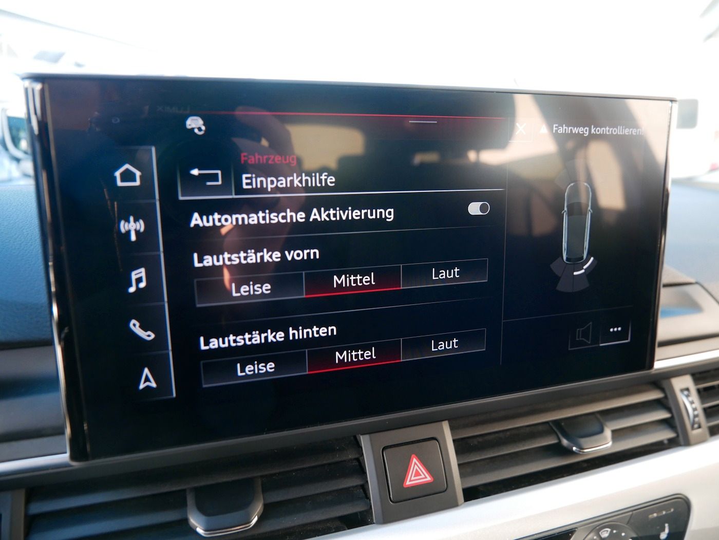 Fahrzeugabbildung Audi A4 2.0 TFSI Avant NAVI SHZ PDC Klimaautomatik LE