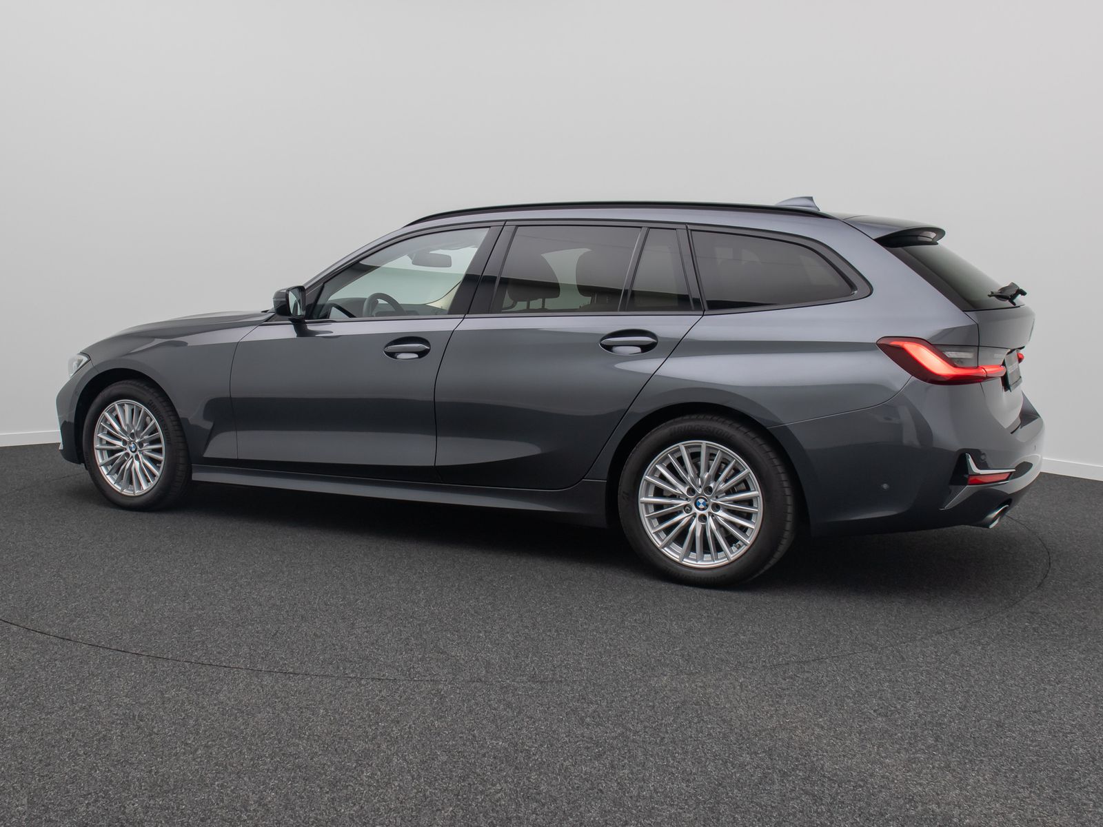 Fahrzeugabbildung BMW 320d Luxury Line HUD DAB Laser Kamera HiFi Leder