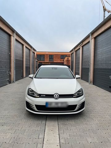 Volkswagen Golf VII GTD Lim DSG