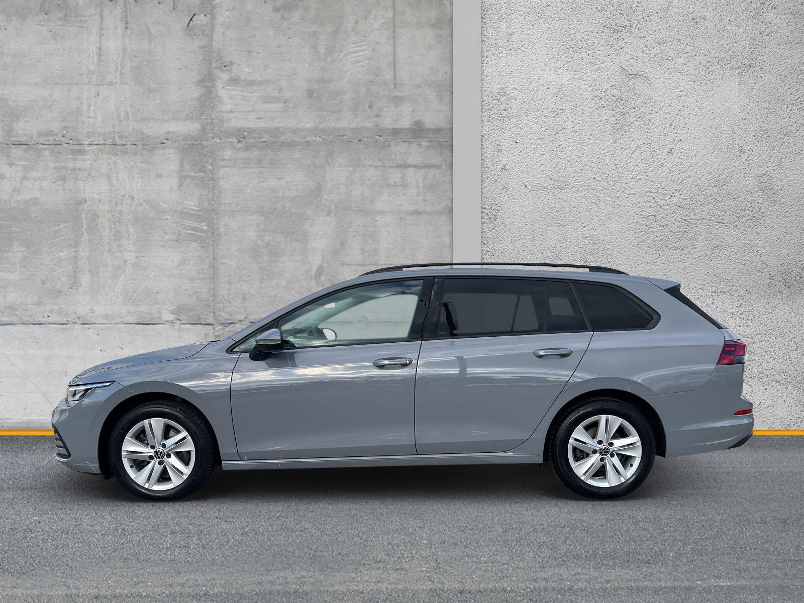 Volkswagen Golf VIII Variant 2.0 TDI DSG Life LED NAVI ACC 