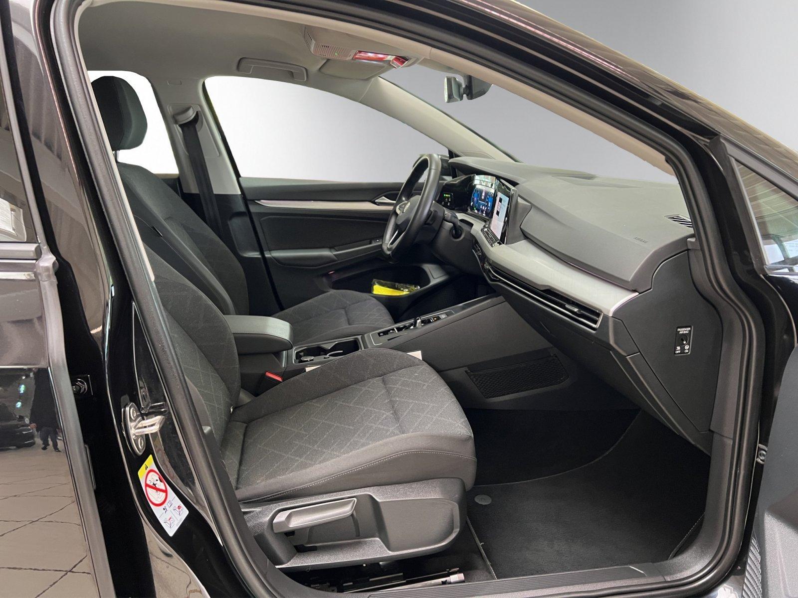 Volkswagen Golf VIII  2.0 TDI   Variant Life