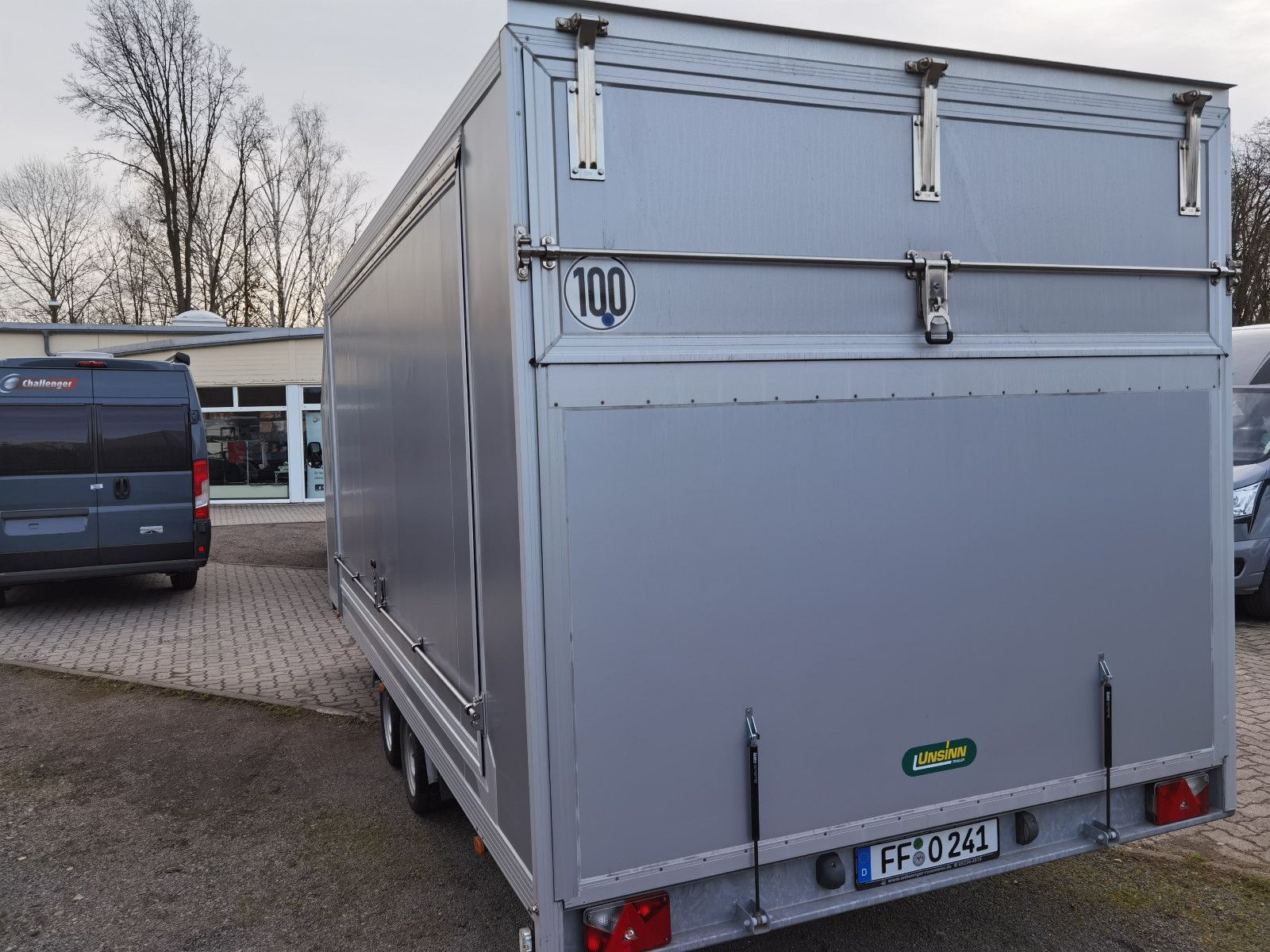 Fahrzeugabbildung Unsinn FTK (UKF) Fahrzeugtransporter kippbar 3500 kg
