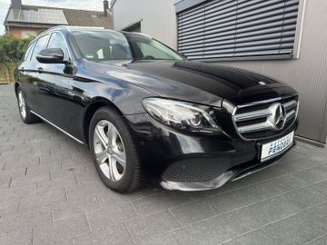 Bild 7 Mercedes-Benz E 200 E 20d0 T Avantgarde Xenon Navi Kamera Ambiente S
