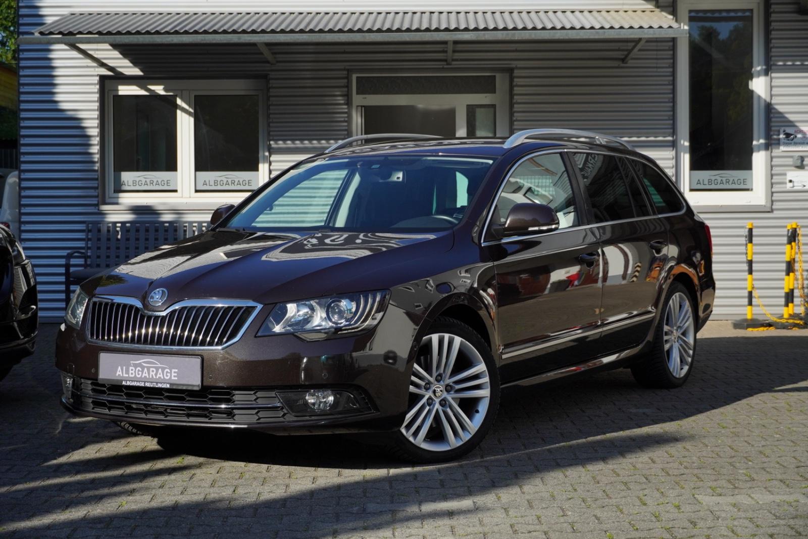 Skoda Superb Combi Elegance 2.0 TDI DSG