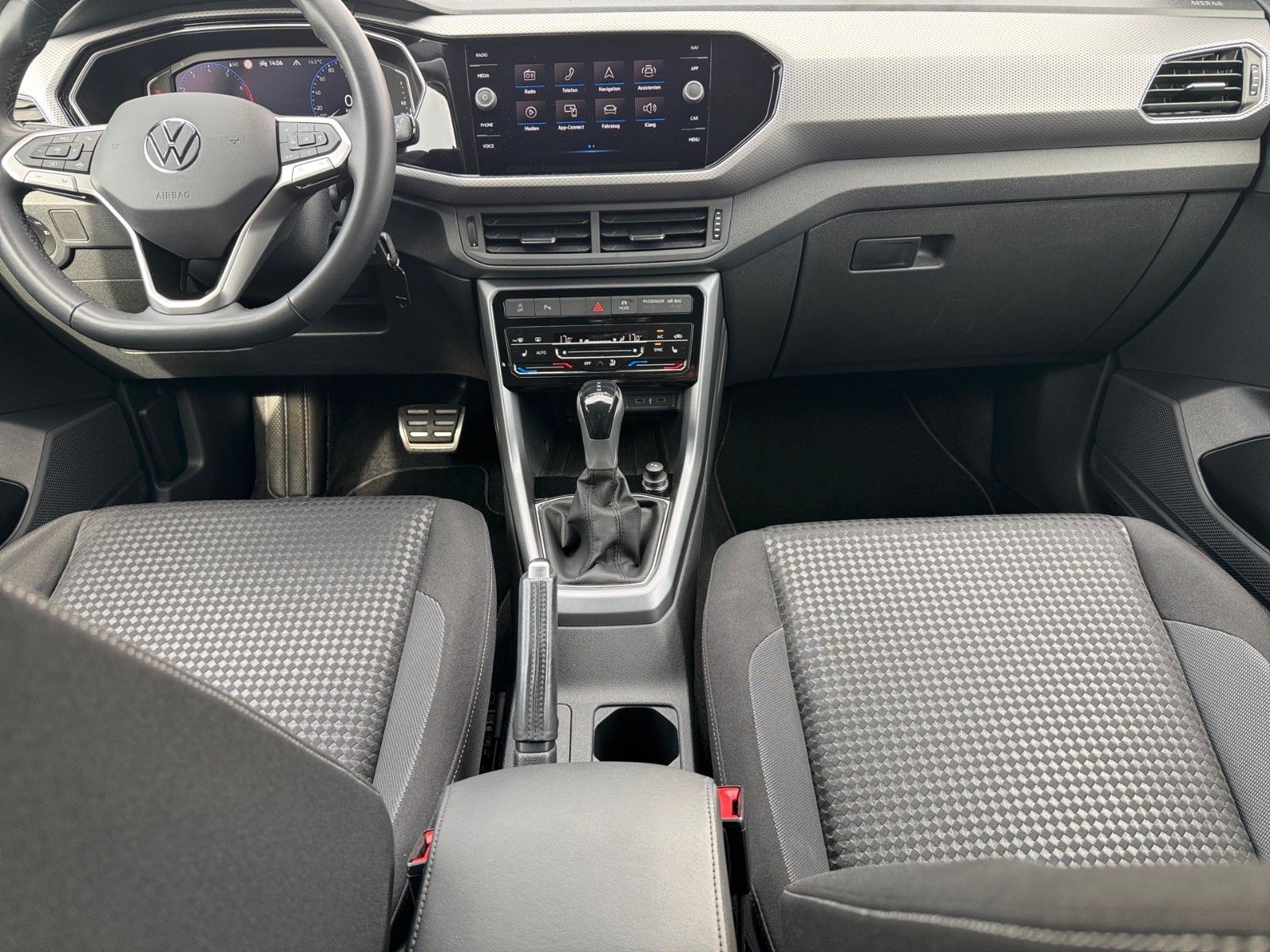 Fahrzeugabbildung Volkswagen T-Cross Life ACTIVE 1.5 TSI