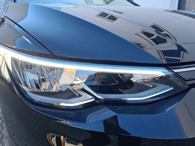 Fahrzeugabbildung Volkswagen Golf VIII TSI Move Kamera Navi LED VC