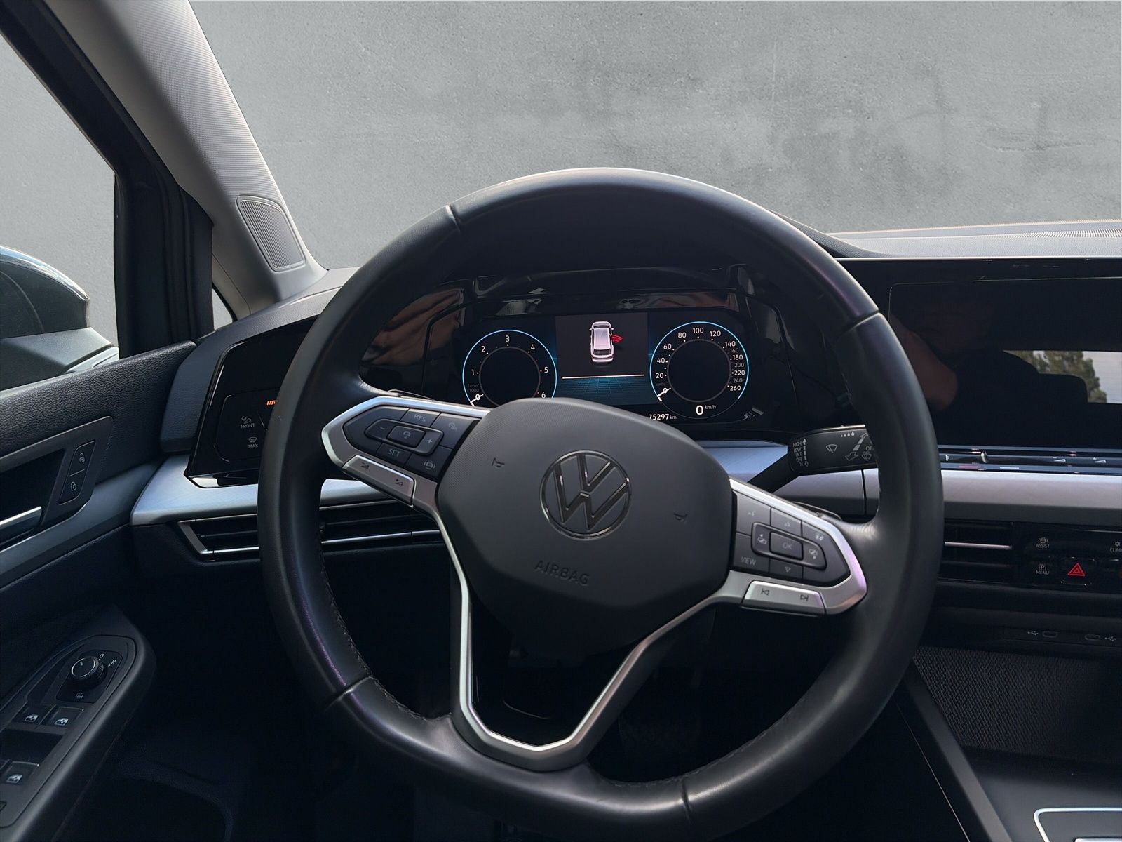 Fahrzeugabbildung Volkswagen Golf Variant 2.0 TDI Life AHK ACC AppConnect