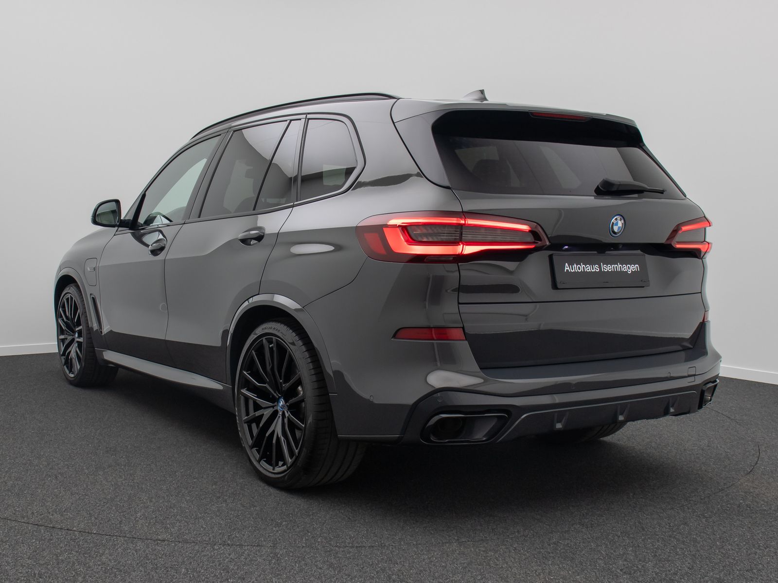 Fahrzeugabbildung BMW X5 xD45e M Sport Kamera Laser Panorama HUD H/K