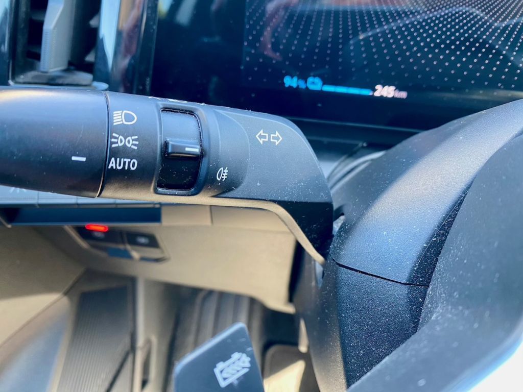 Fahrzeugabbildung Renault Megane E-TECH EV40 AAC SHZ CARPLAY LED KAMERA